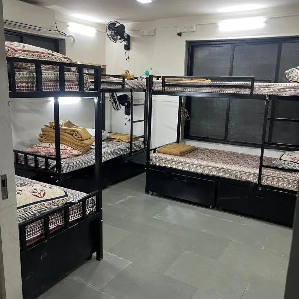 SIYA Homestay, hotel in Kolhapur