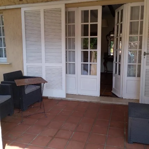 Casa Danito, hotel v destinaci La Maddalena