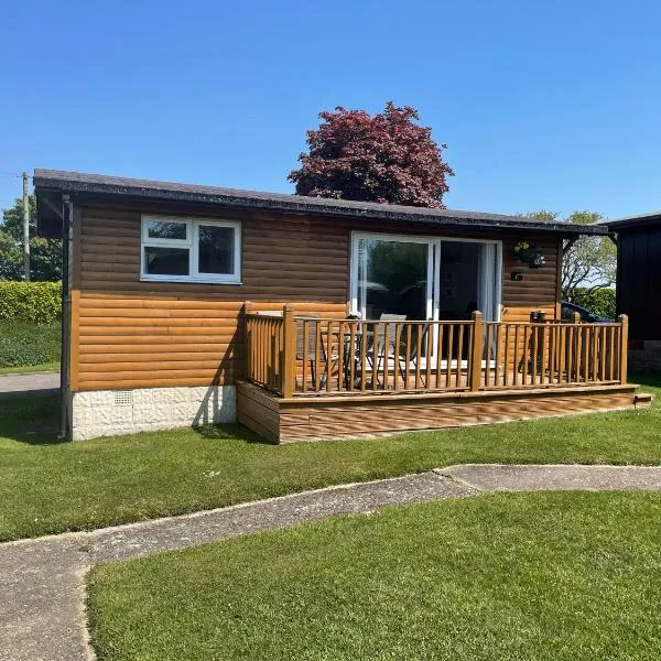 Margaret Ann Chalet, hotel in Seaton