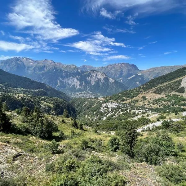 Stunning apartment with breathtaking view!, hotel v destinácii LʼHuez