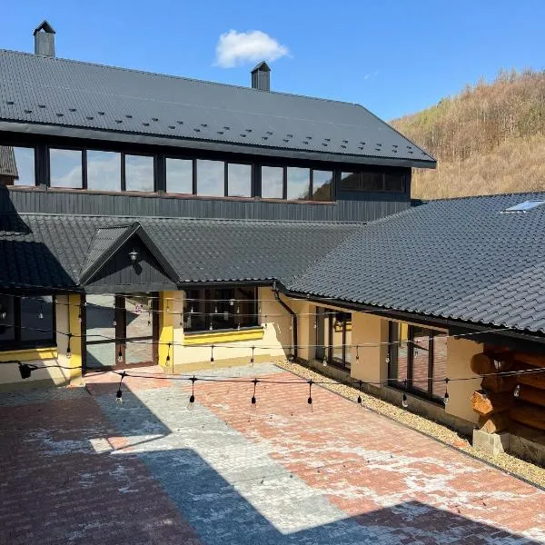 Slorung Wellness Resort, hotel v destinaci Sloboda-Rungurskaya