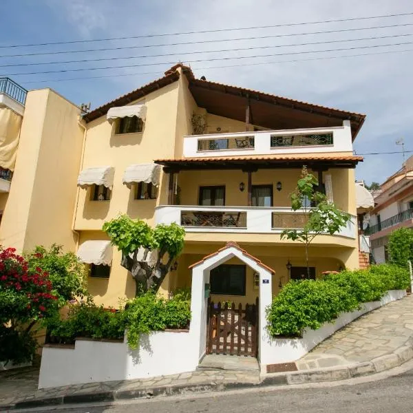 Rahati House, hotel in Kavala