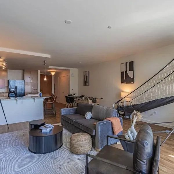 Stylish 1BR HighRise DT, Parking, Pool, Gym, W-D, Golf, hotel a Phoenix