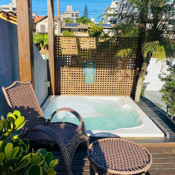 Residencial com Piscina e Jacuzzi com vista para a Natureza