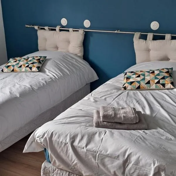 la Maison d'à côté Chambre 3, hotel v destinaci Cuise-la-Motte