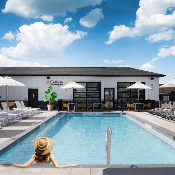 Colonial Hotel & Suites, hotel in Grand Bend