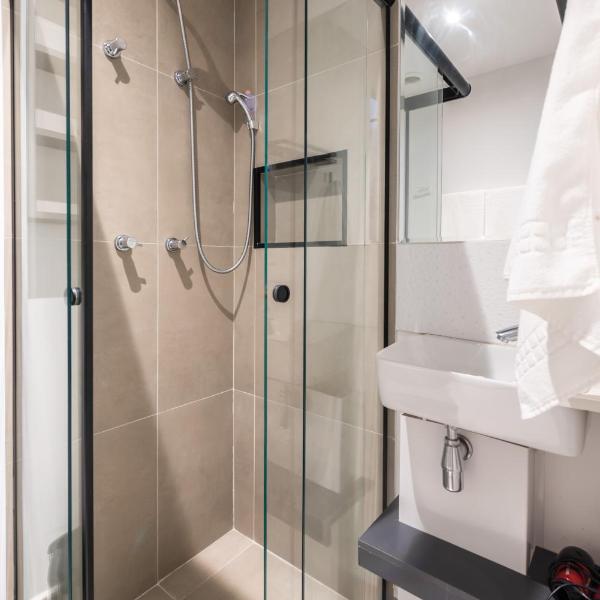 BHaus VN Oscar Freire - Studio compacto 20m2 Silencioso com Varanda - Vista Jardins 17o andar - Coworking - Locker - Minimercado - Academia - Lavanderia - Ao lado do Metrô - Estacionamento pago no prédio - OF8 - Foto 3