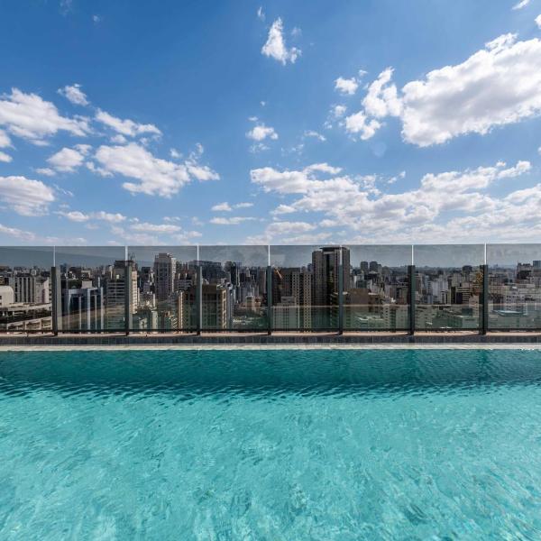 BHaus Itaim DSG - Studio Deluxe com Vista Incrível 13o andar - Cama Queen - Próximo ao Parque Ibirapuera - Lavanderia Omo - Academia - Coworking - Mini mercado - Piscina no Rooftop com Vista Panorâmica - Foto 4