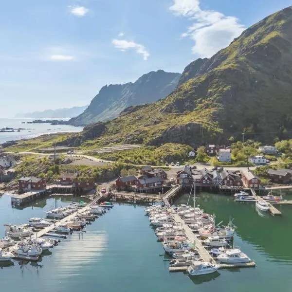31 - Idarbua, real fisherman's cabin in Lofoten, hotel en Ballstad