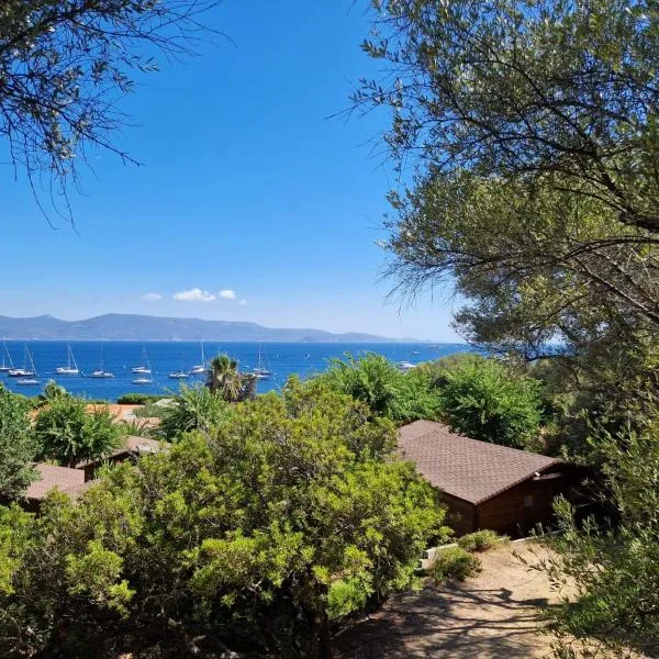 Mare E Monti, hotel a Porto Pollo
