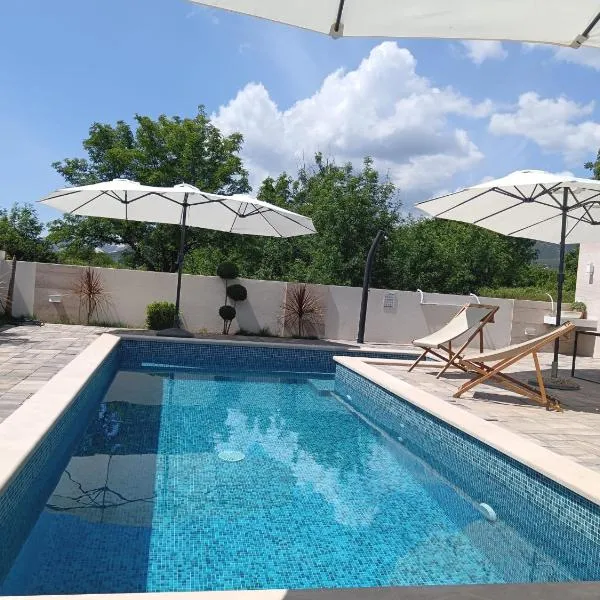 Villa Lauvi, hotel en Kaštela