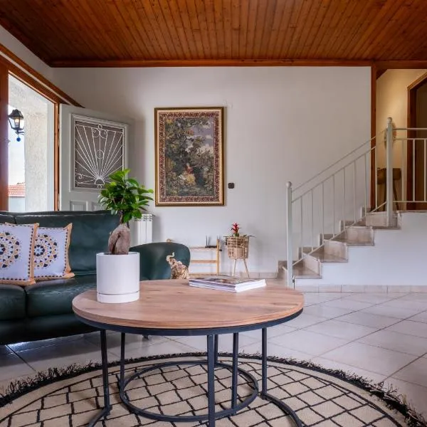 Elpis House, hotel in Nydri