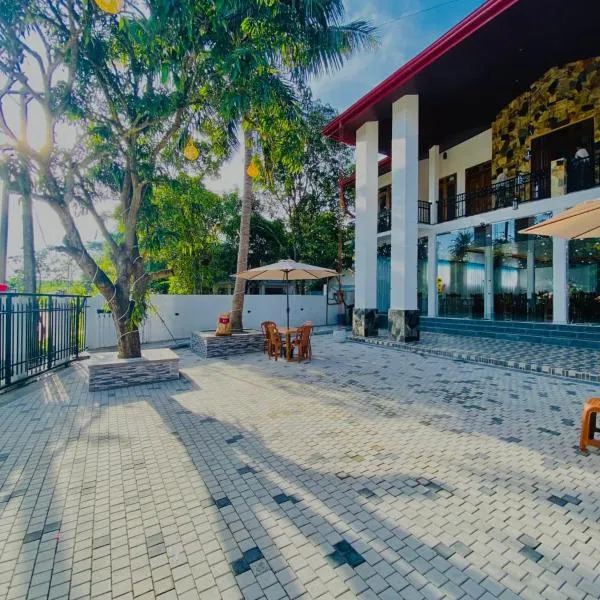 Hotel Fiori Paradise, hotel v mestu Polonnaruwa