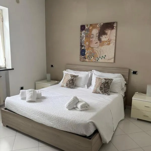 Enjoy Home Sorrento, hotel v Sorrentu
