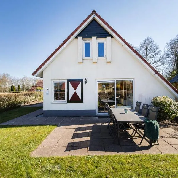 Viesnīca Koekoek I Modern Huis met Privé Tuin pilsētā Zwiggelte