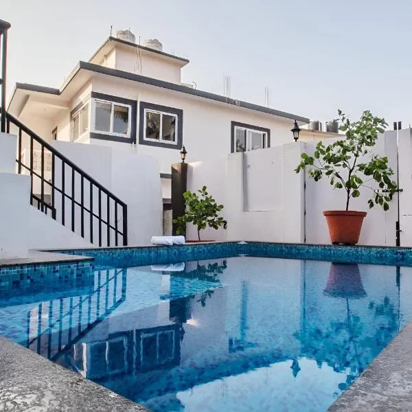Thor Villa, 5BHK-Private Pool-Cook-Caretaker, hotel v destinaci Assagao