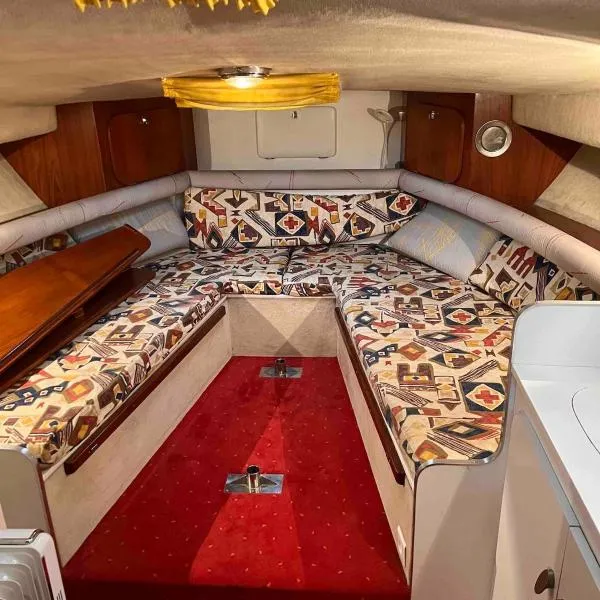 boat home Cannes Festival, hotel a Mandelieu-la-Napoule