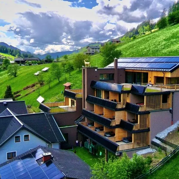 Goldhirsch Aparthotel, hotel in Wagrain