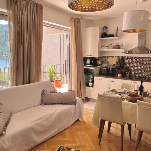 The Legendary Apartment, hotel in Dobrota