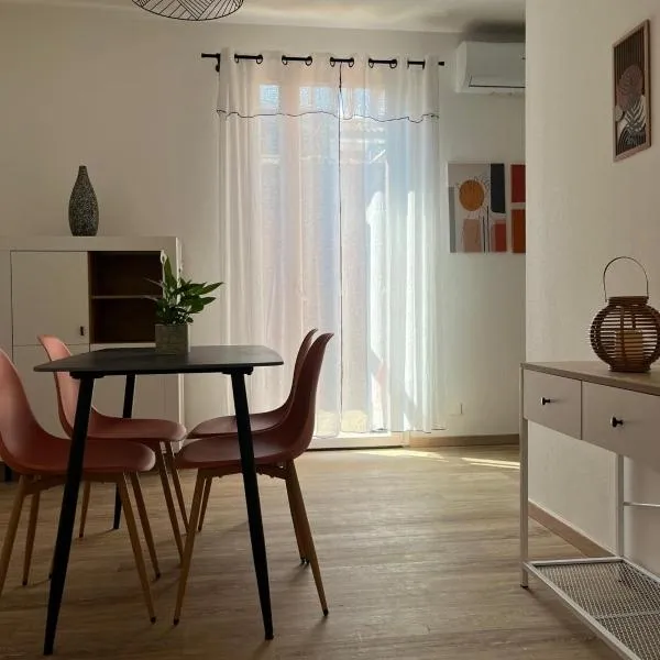 Appartamento in centro by La Dolce Riva，盧戈的飯店