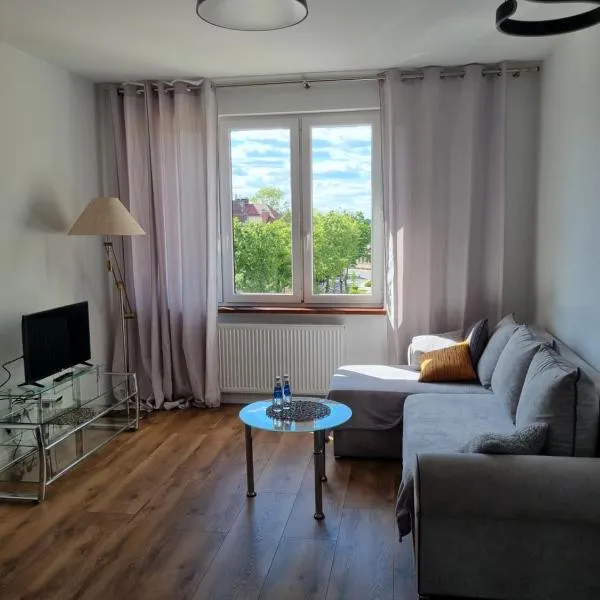 Teatralna Nowoczesny Apartament Centrum Bolesławca, hotel v destinaci Bolesławiec