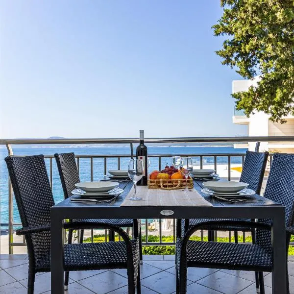 HETA ALAGIC I - Deluxe Beachfront Suites, hotel u gradu Selce