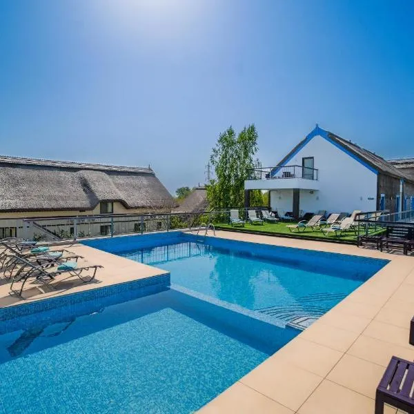 Delta Boutique & Carmen Silva Resort, hotel v destinaci Crisan