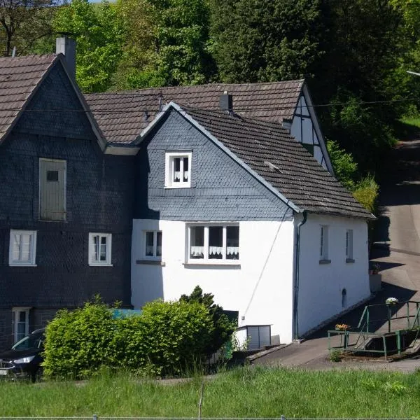Bergische Ferienwohnung, hotel en Engelskirchen