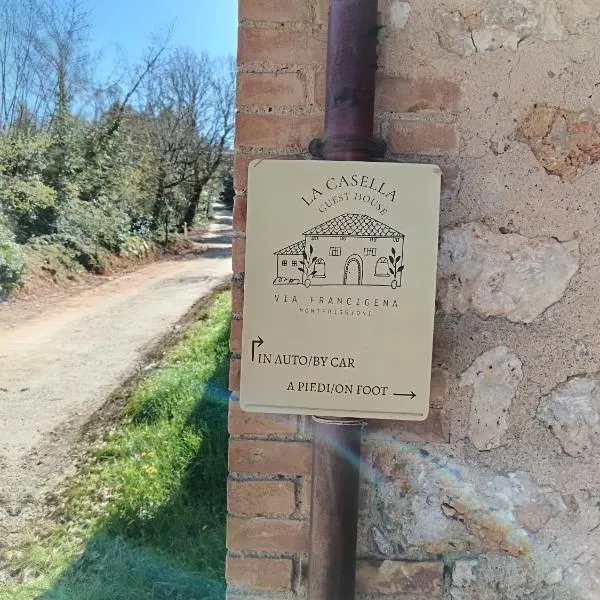 Camere nel bosco sulla Via Francigena, hotel v destinácii Monteriggioni