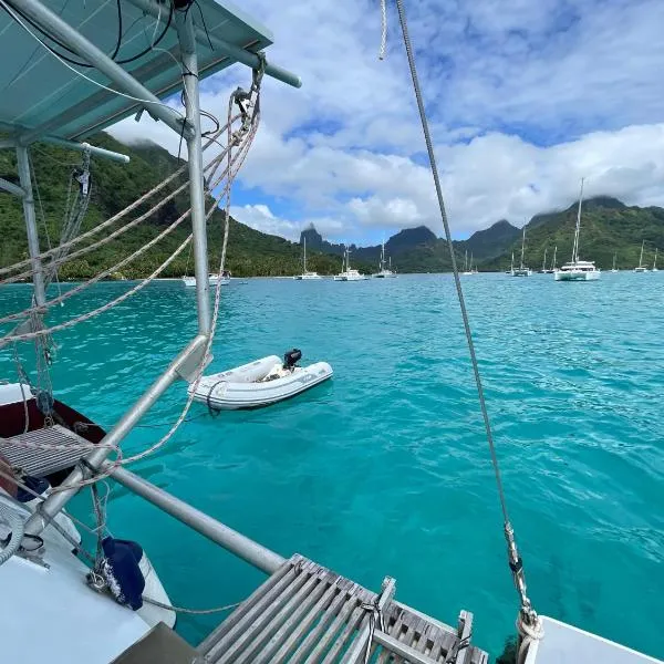 Catamaran Amaya - séjour insolite sur le lagon de Moorea, hotel v destinaci Hauru