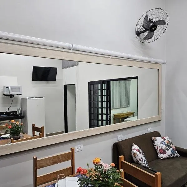 Apto Completo - Região dos Lagos, hotel v destinaci Barretos