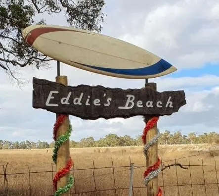 Eddies Beach Farm - King Bed - Room, hotel in Mount Barker