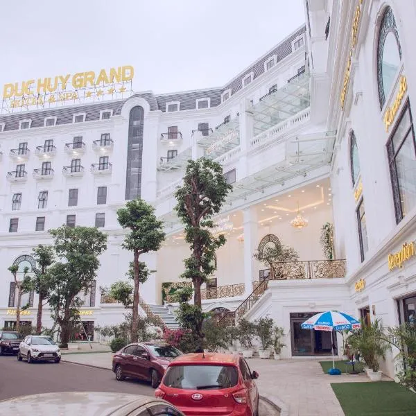 Duc Huy Grand Hotel and Spa, hotel v destinaci Lao Cai