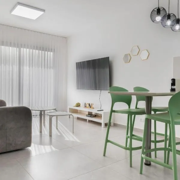 דירת נופש יוקרתית Emilia, hotell Eilatis