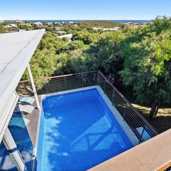 A La Plage - Ocean View Luxury - Family Friendly, hotel i Gnarabup