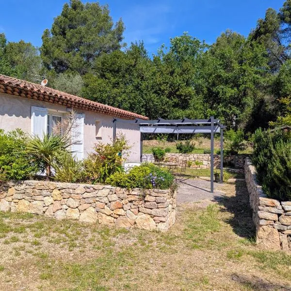 Gîte La Clef du Sud - Cosy 4 pers, parking gratuit, EuroVelo 8, hôtel à Salernes