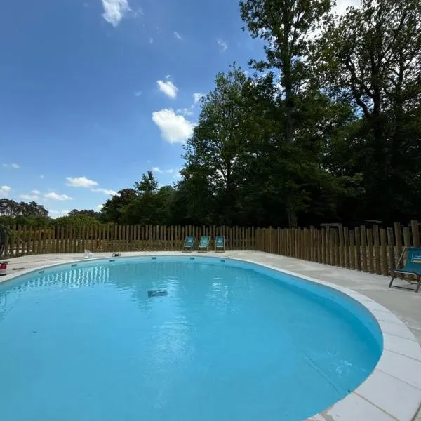 Camping Etang de la Vallée, hotel v destinaci Combreux