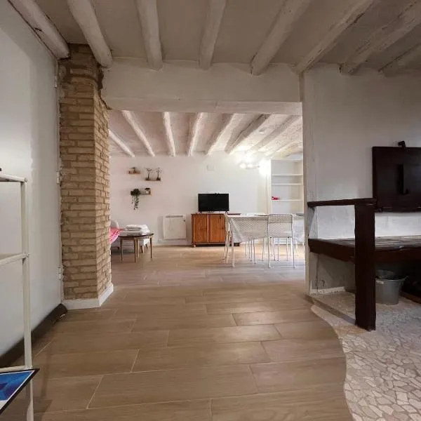 15min de Alquezar I Casa Felix Amplio Apt 2Hab, Gran Terraza & BBQ, Abiego, hotel di Abiego