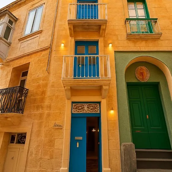 Traditional Maltese Family Townhouse - Cospicua, hotel v destinaci Cospicua