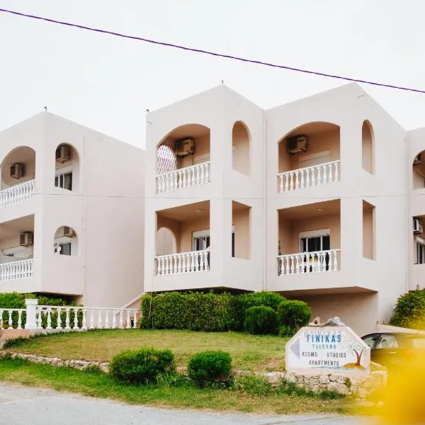Finikas Apartments, hotel v destinaci Plakias