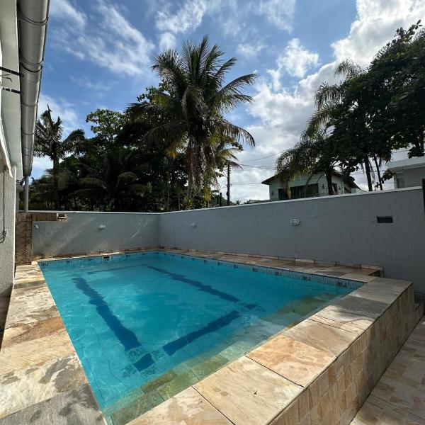House in a gated community with swimming pool - Guarujá