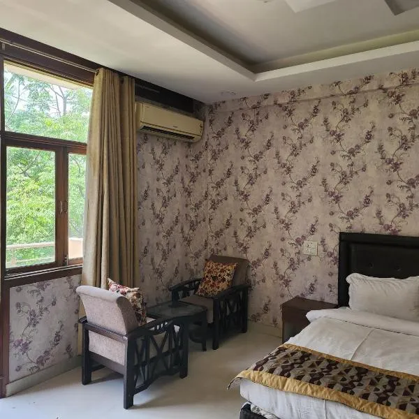 Regal Resort, hotel a Nova Delhi