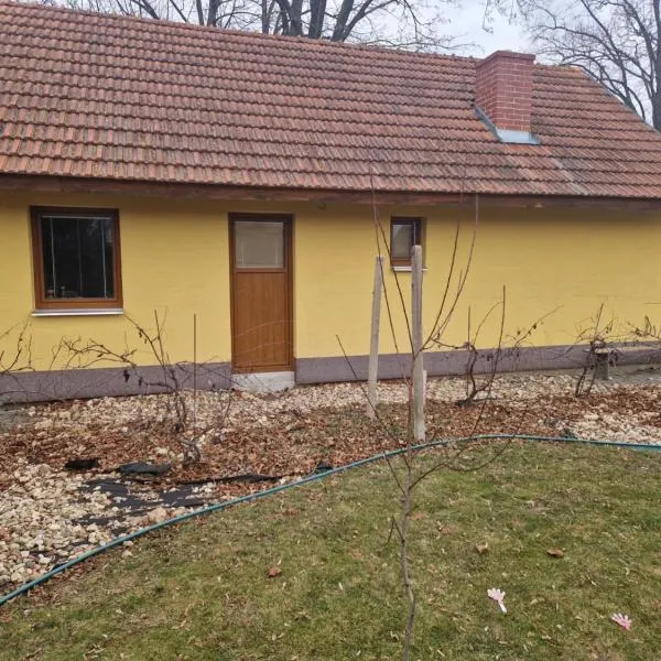 Zahradní domek, hotel in Golčŭv Jeníkov