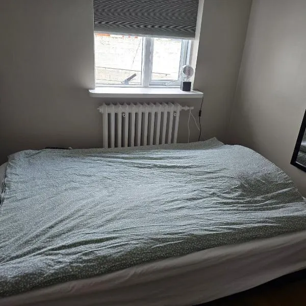 Sól - S12 Guesthouse, hotel v Keflavíku