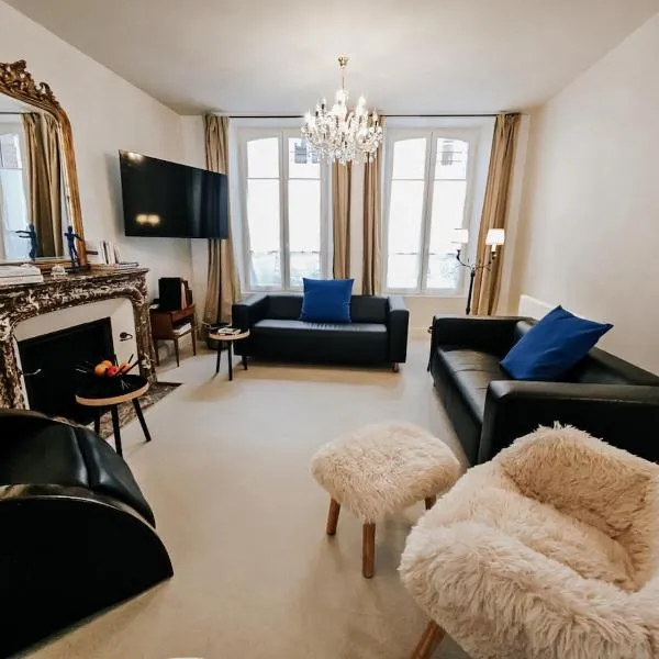 Les Tanins d 'Ay, hotel in Ay