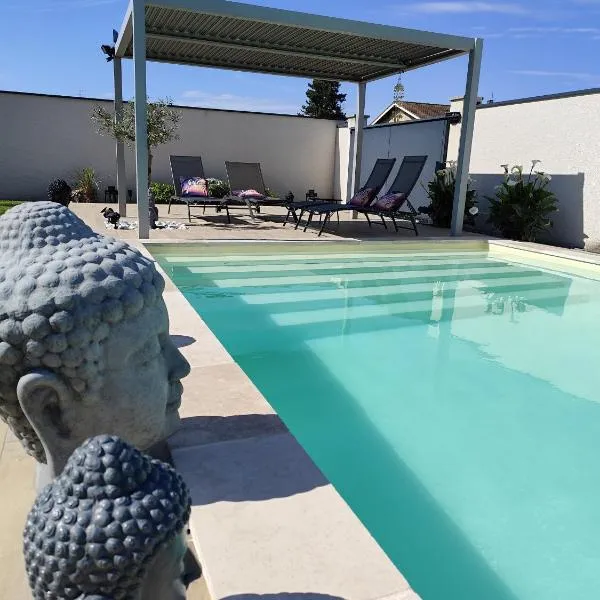 La Villa d'A-Mours, hotell sihtkohas Mours-Saint-EusÃ¨be