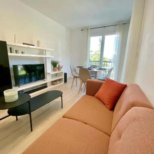 Charmant appartement - Box Gourmande, hotel v destinaci Perpignan