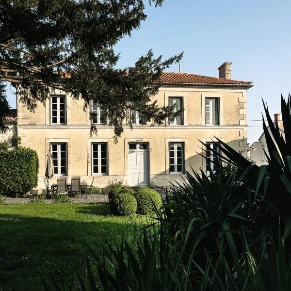 Maison Sonora - Maison d'hôtes, hotel v destinaci Saint-Saturnin-du-Bois