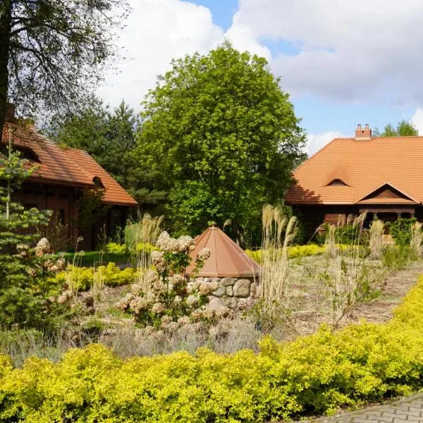 Dworek Żabickie, hotell i Żabickie