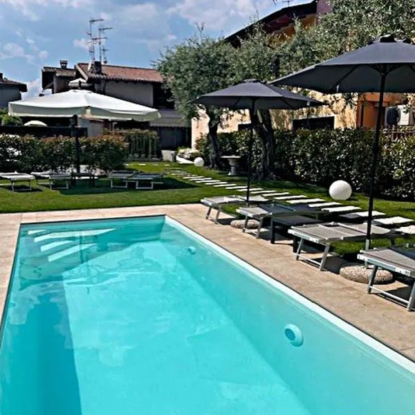 Le Logge del Garda, hotell sihtkohas San Felice del Benaco